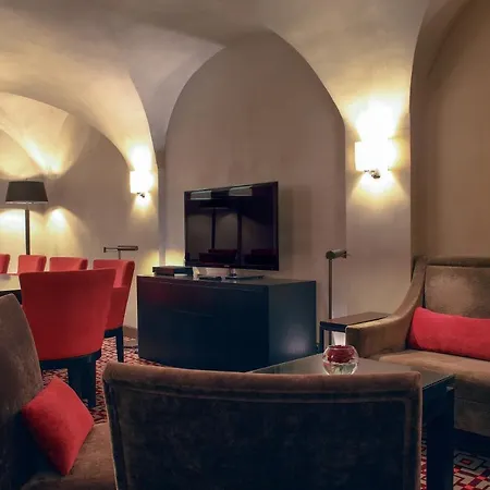 Esprit Saint Germain 5* Parigi