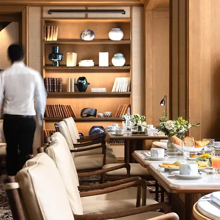 Esprit Saint Germain 5* Parigi