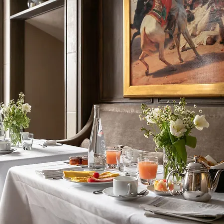 Esprit Saint Germain 5* Parigi