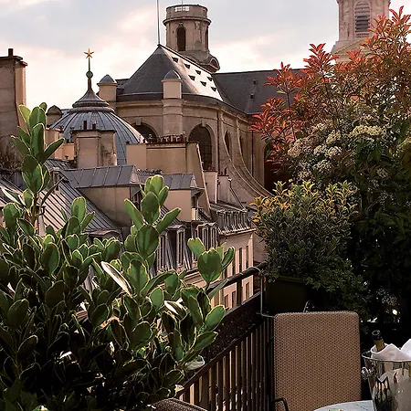 Esprit Saint Germain 5* Parigi